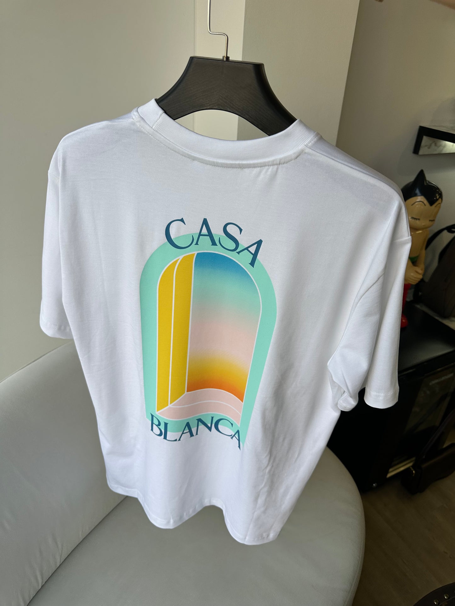 Casa Blanca window tee