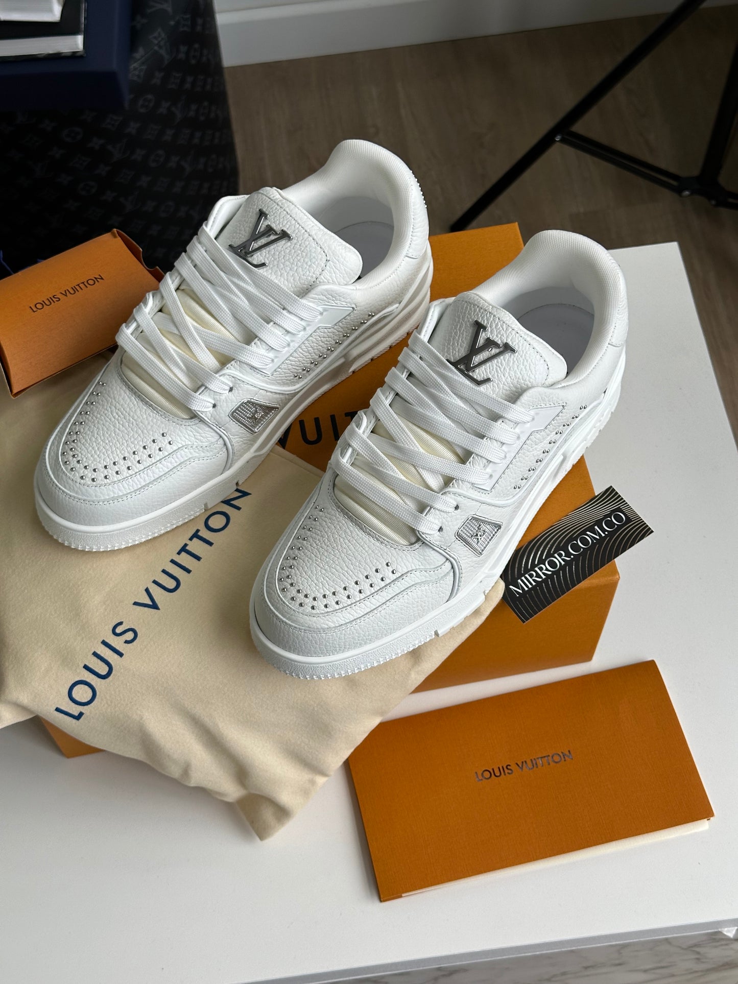 LV Trainer White