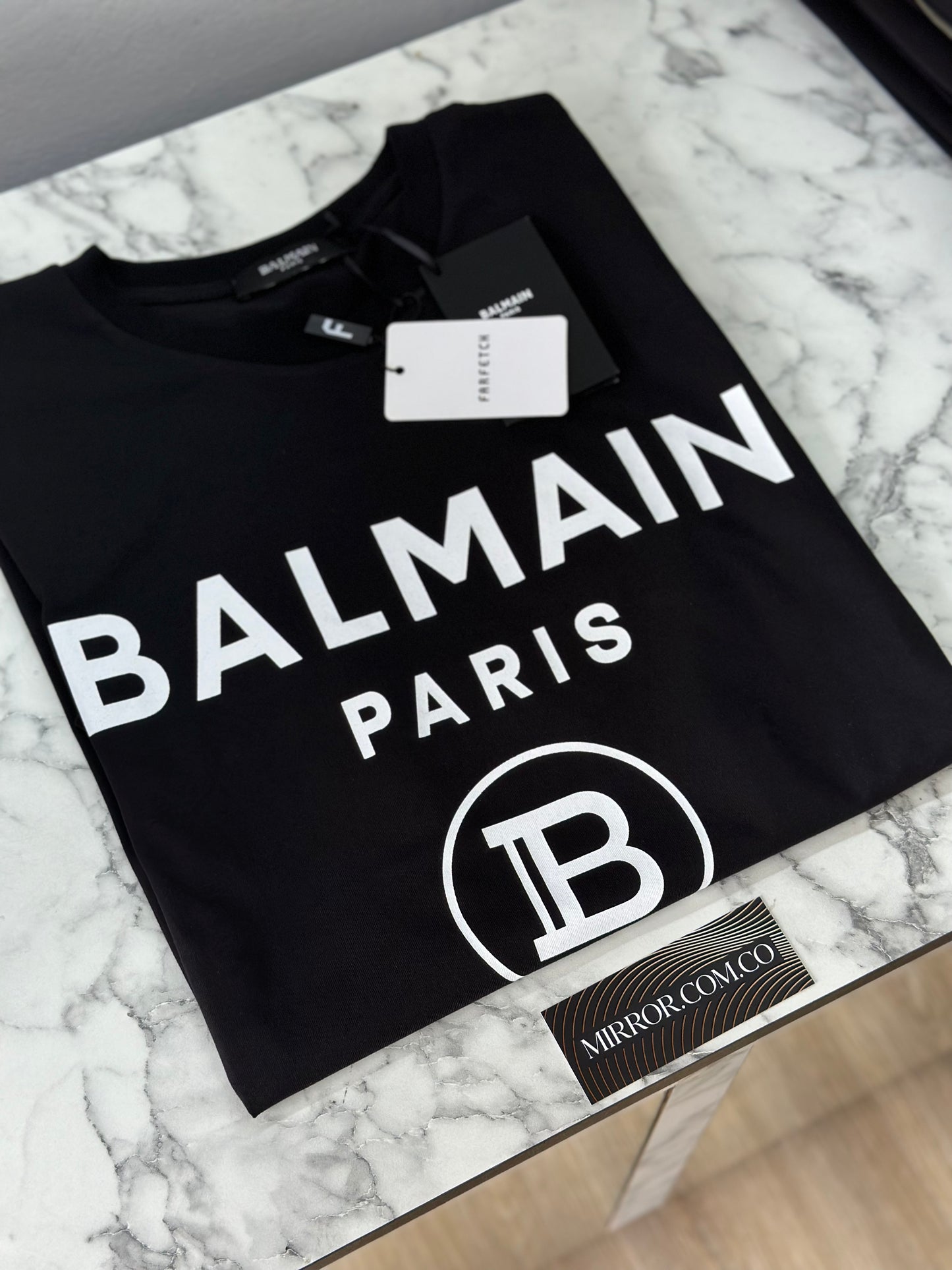 Balmain b Logo black