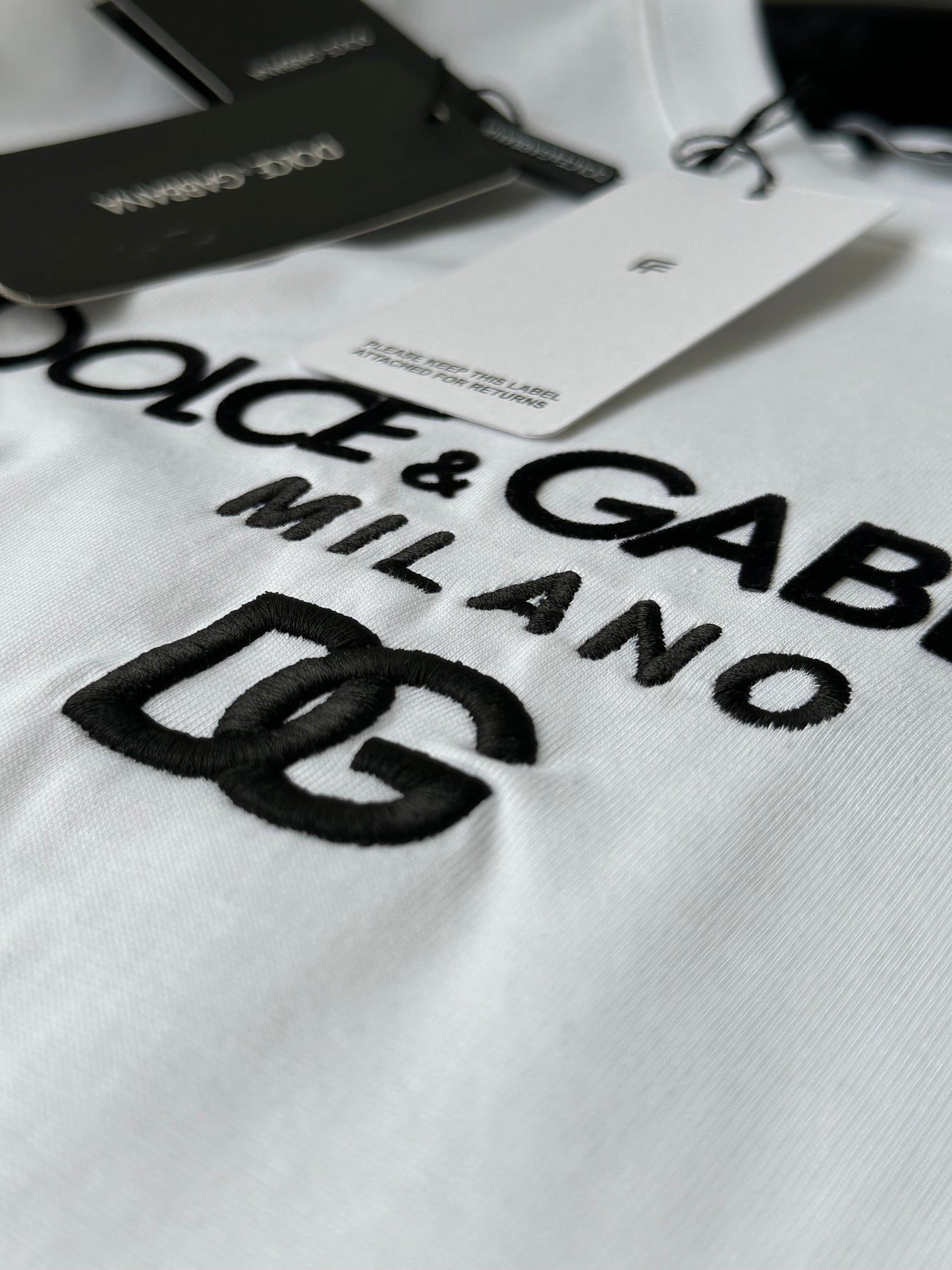 DG logo print 24