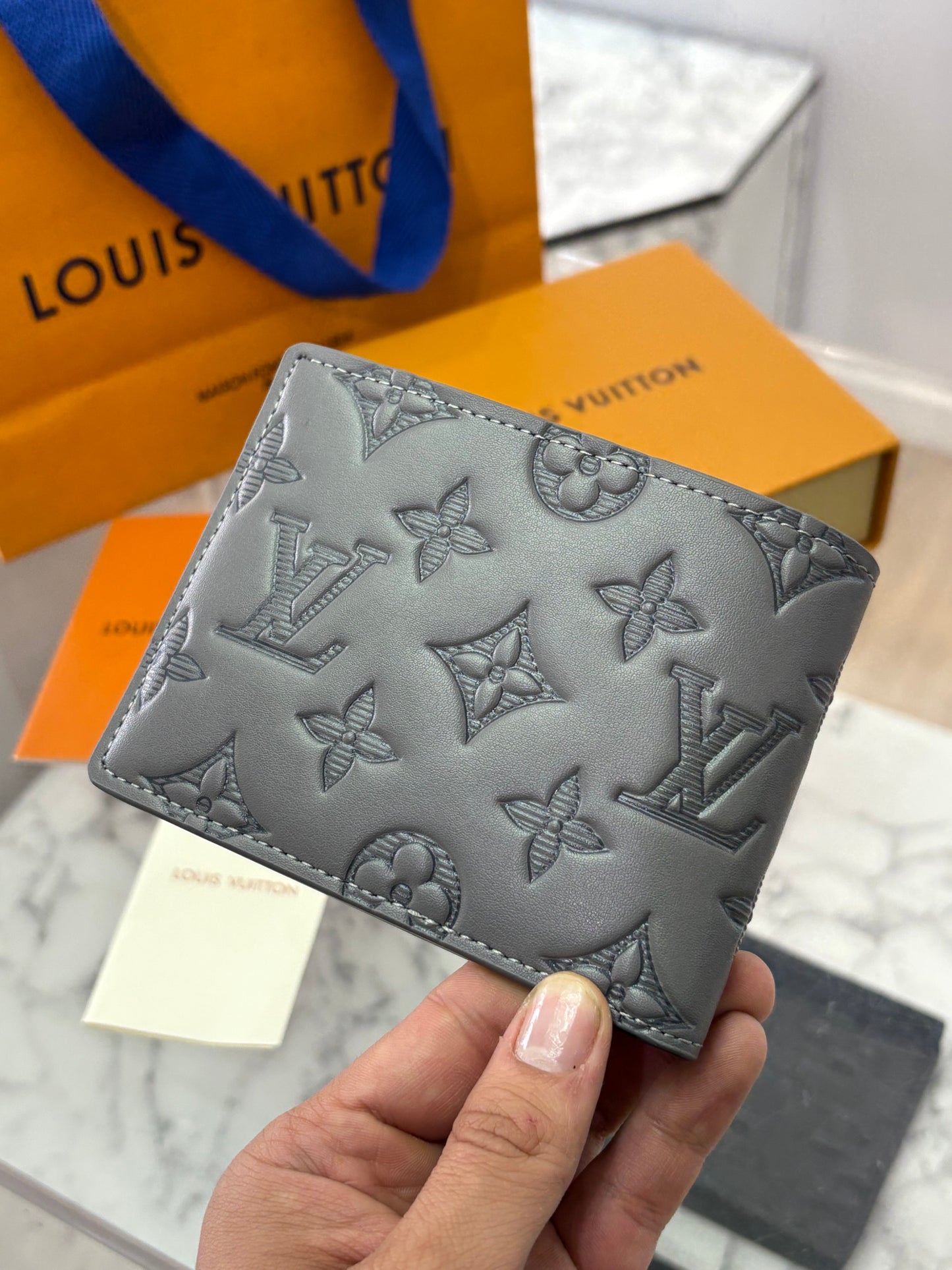 Billetera LV