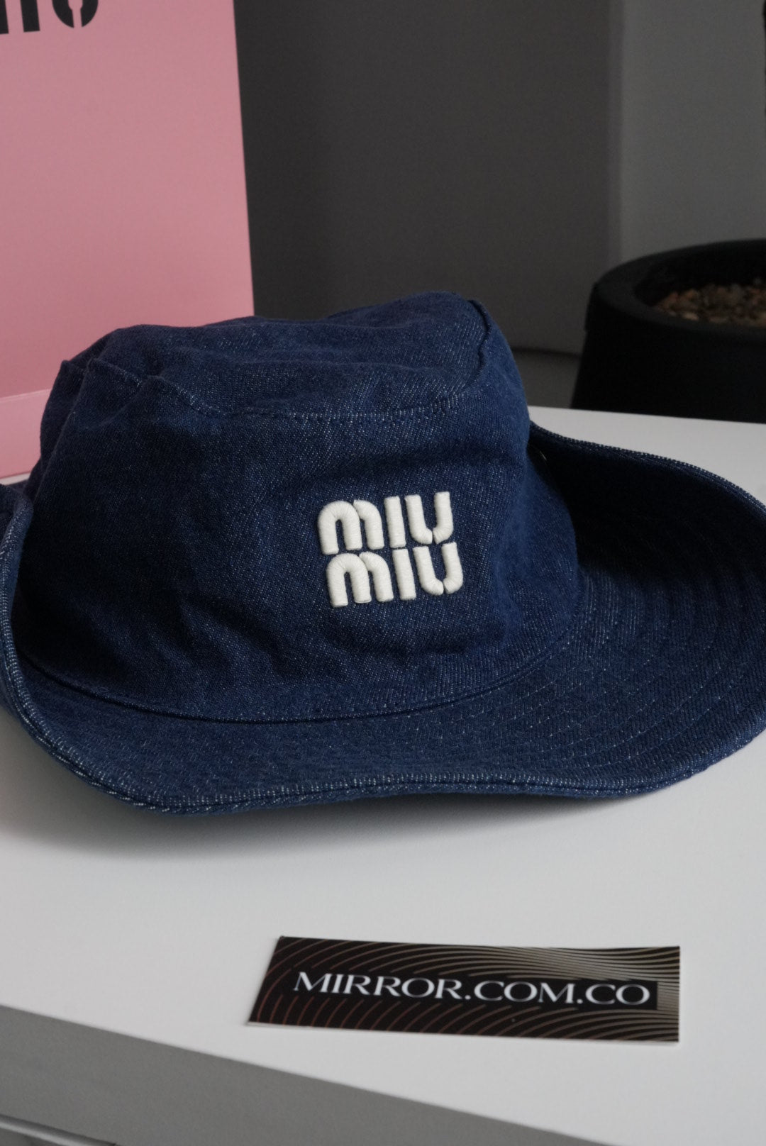 Sombrero Miu Miu