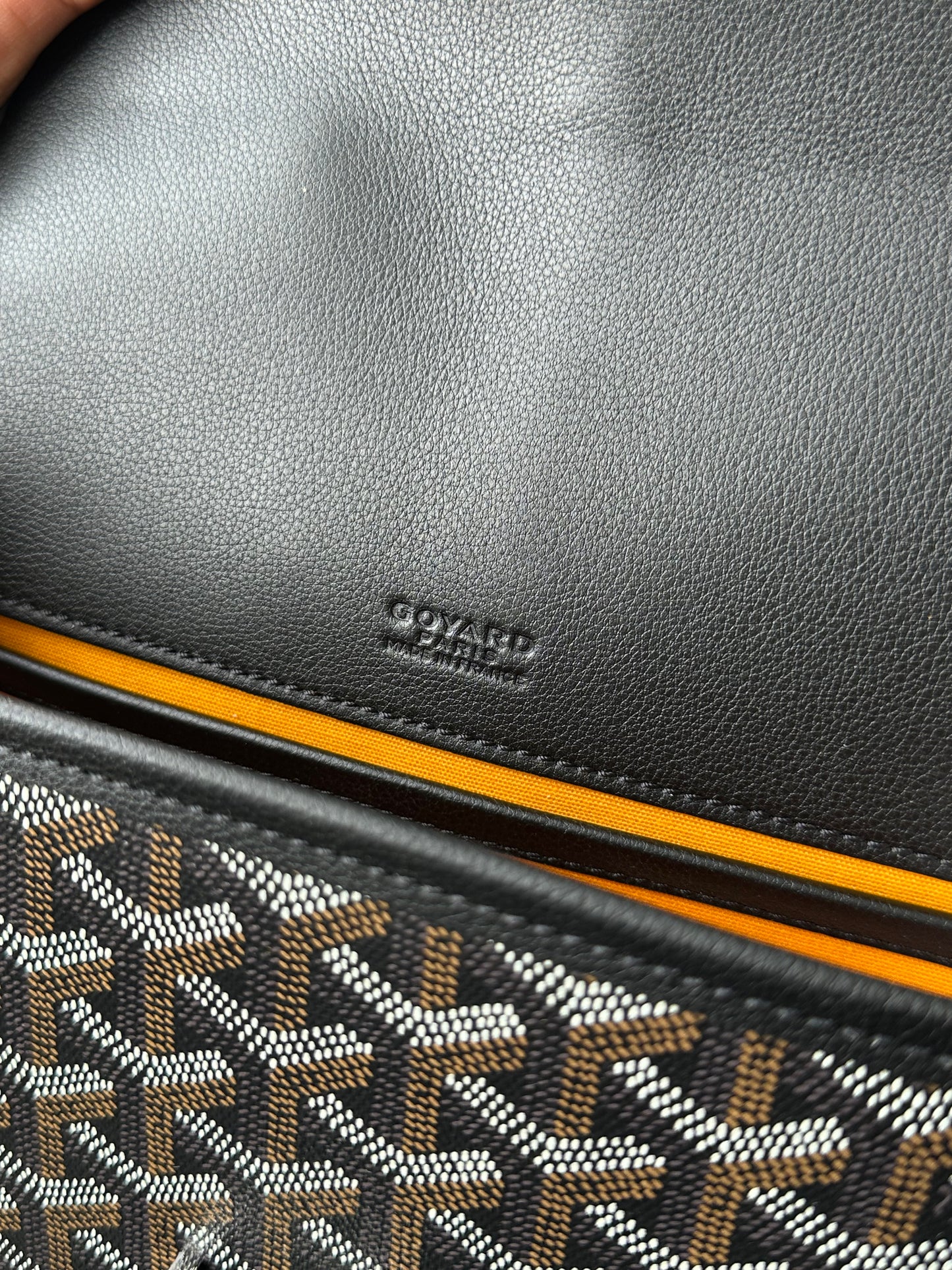 Goyard messenger