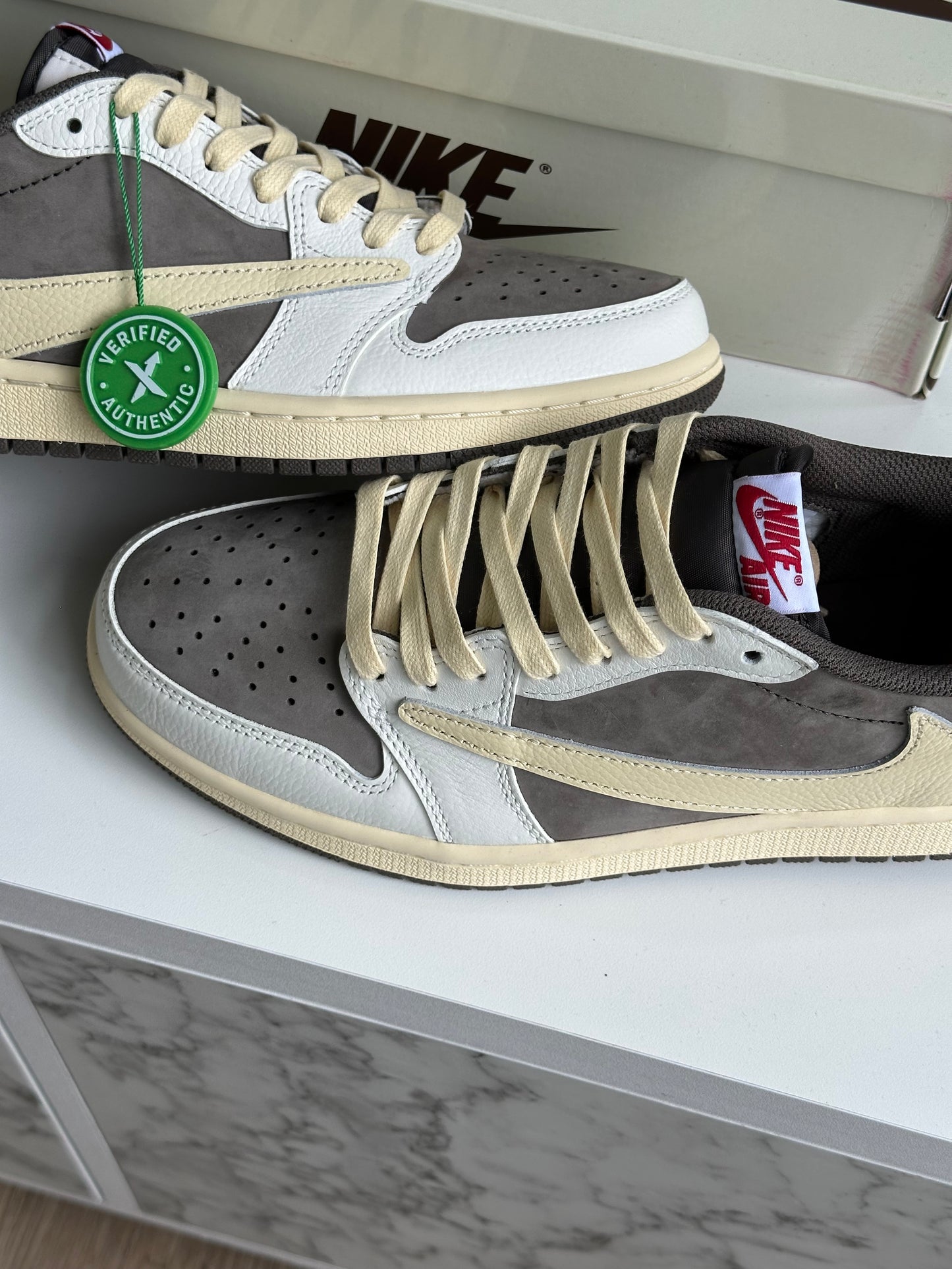 Travis Scott Jordan 1 low Reverse mocha