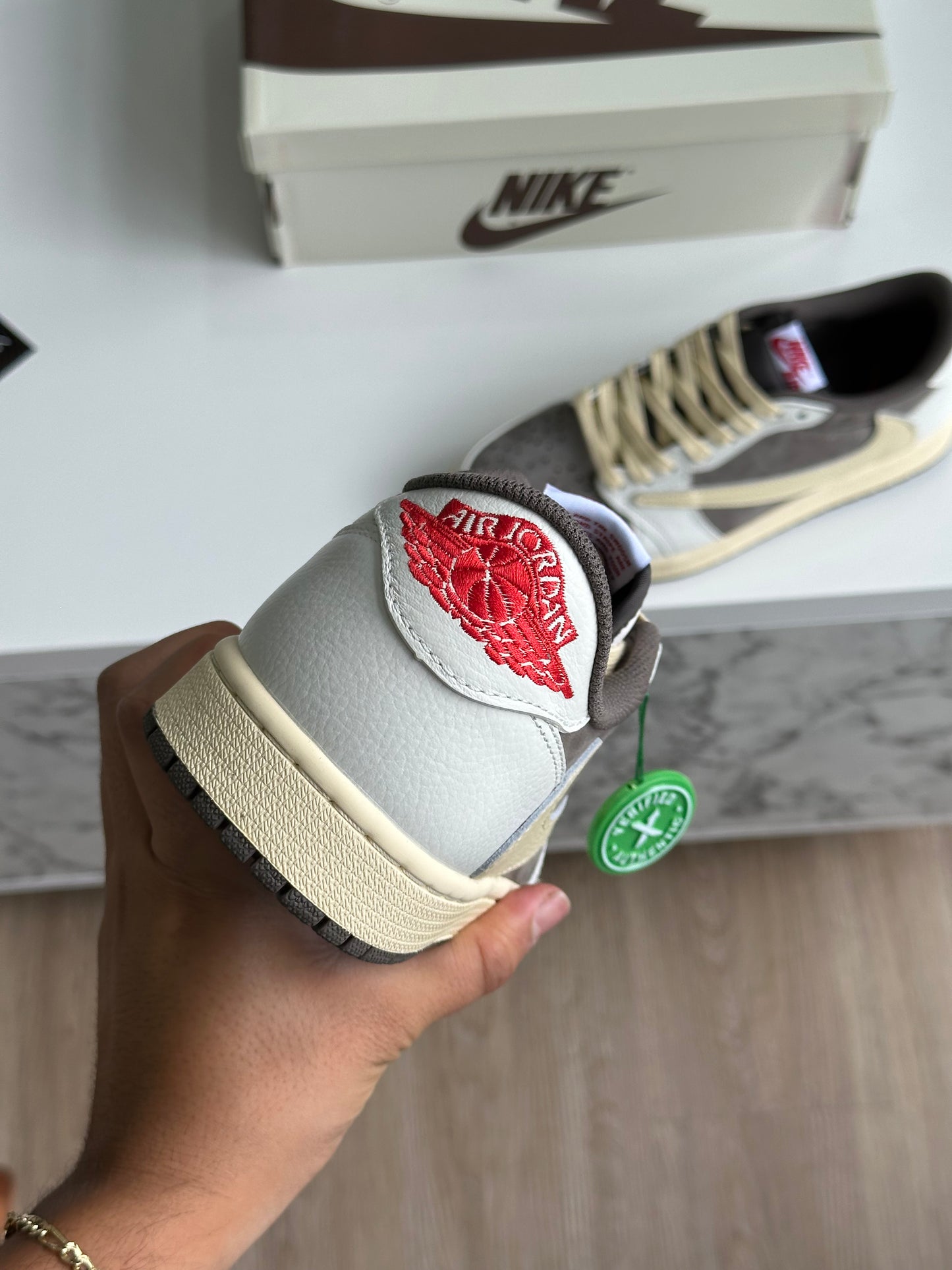Travis Scott Jordan 1 low Reverse mocha