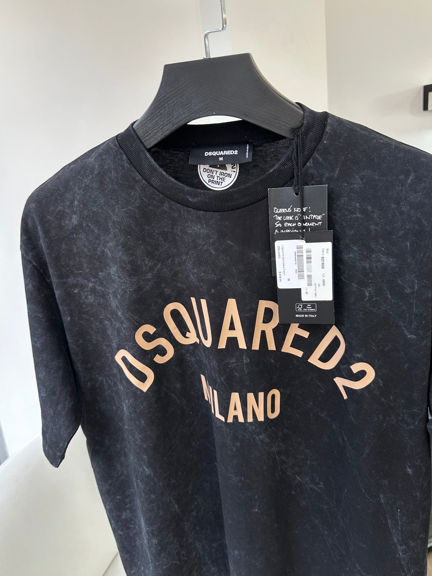DSQUARED2