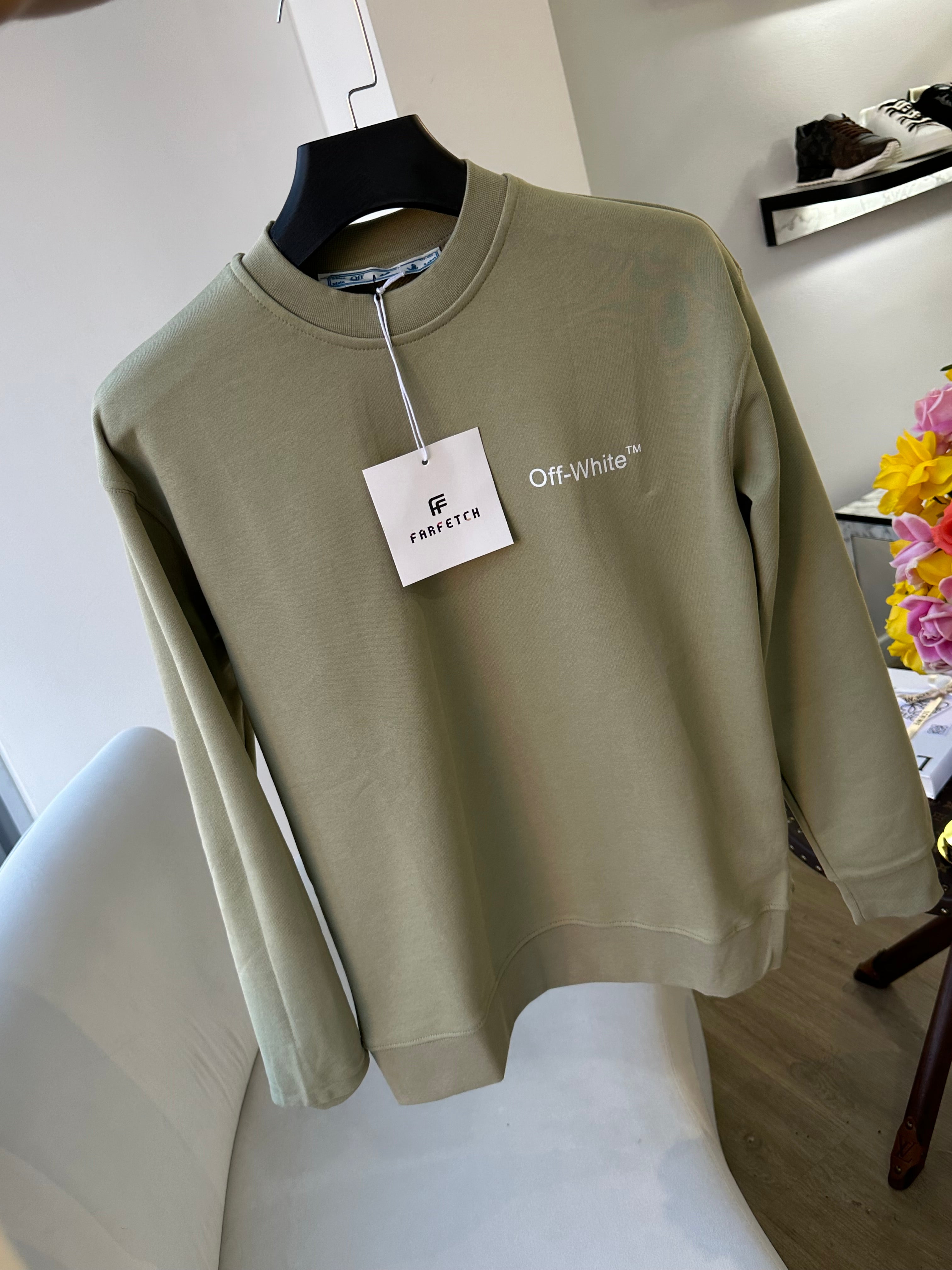 Off white mirror clearance crewneck