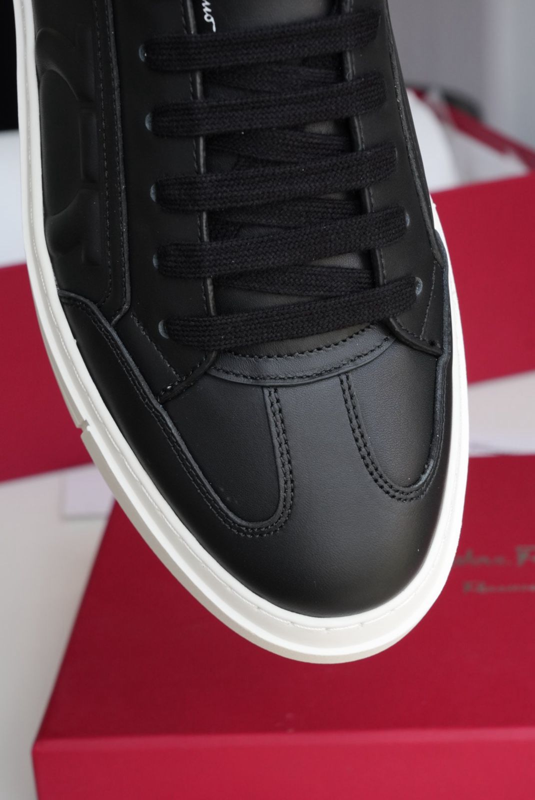 Tenis Ferragamo
