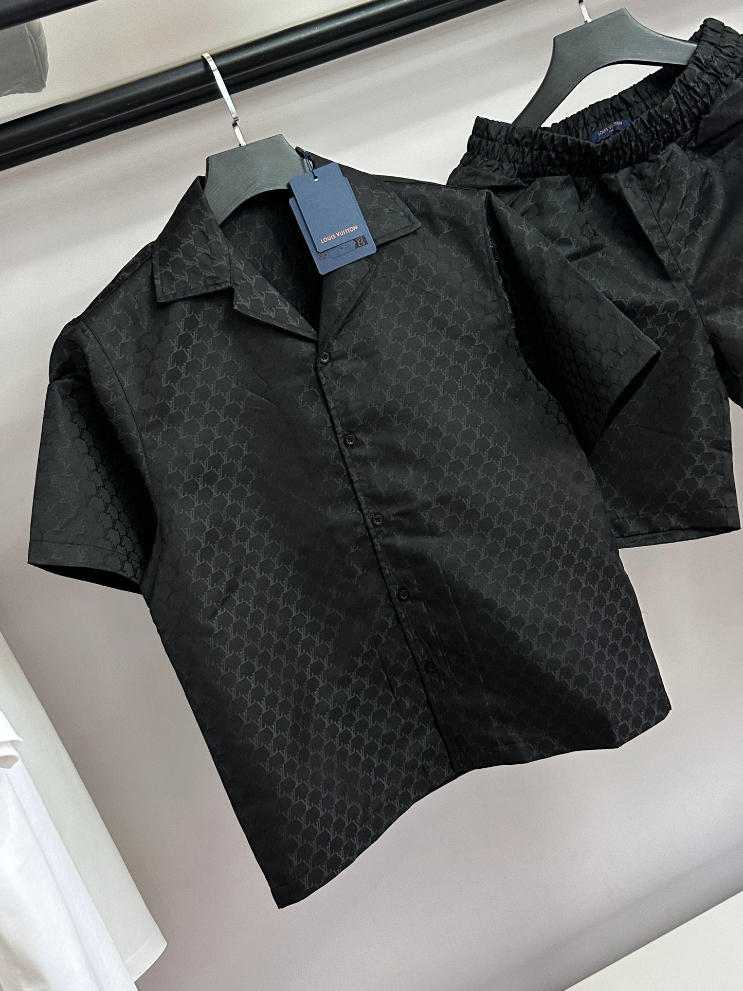 LV