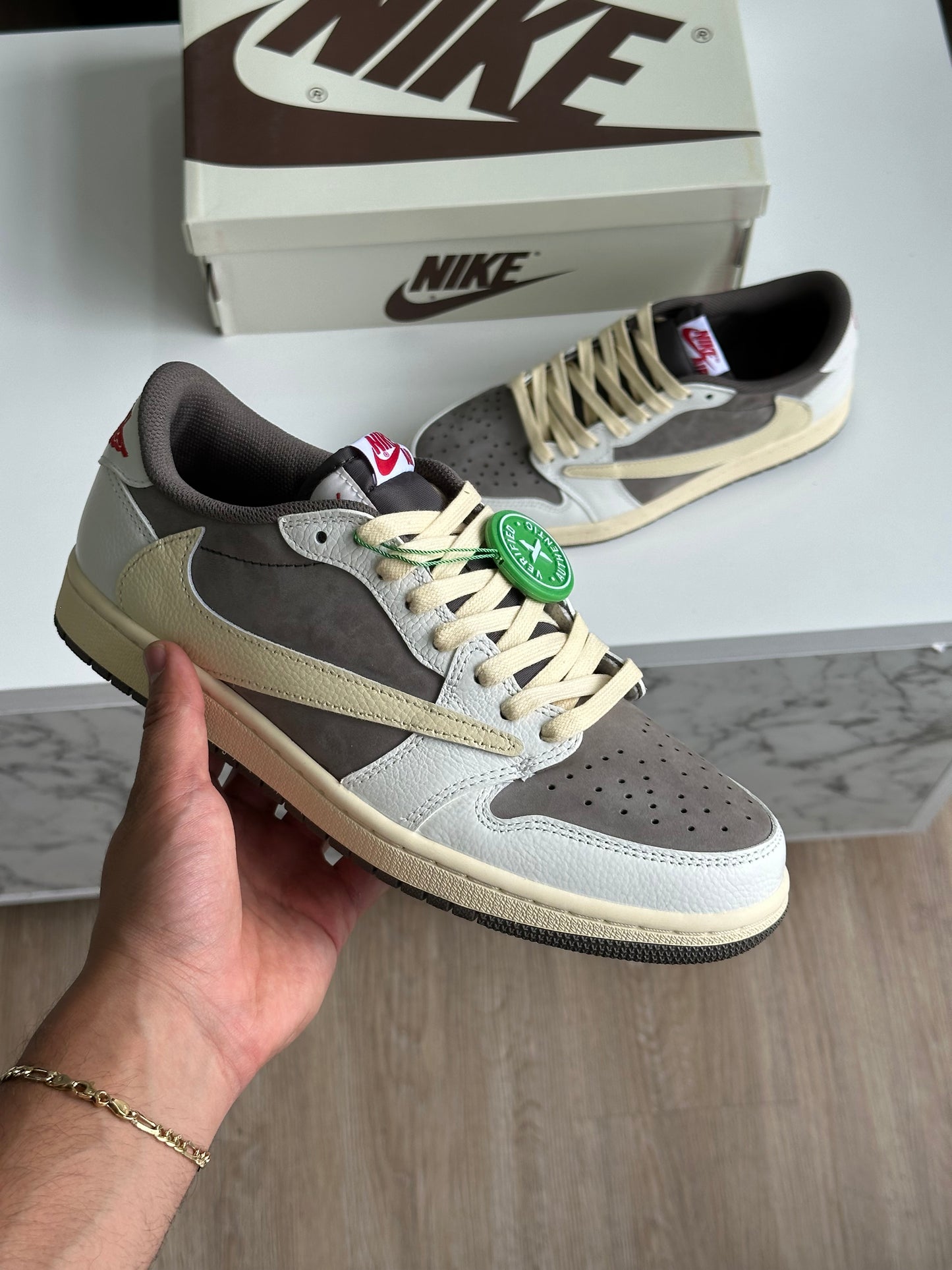Travis Scott Jordan 1 low Reverse mocha