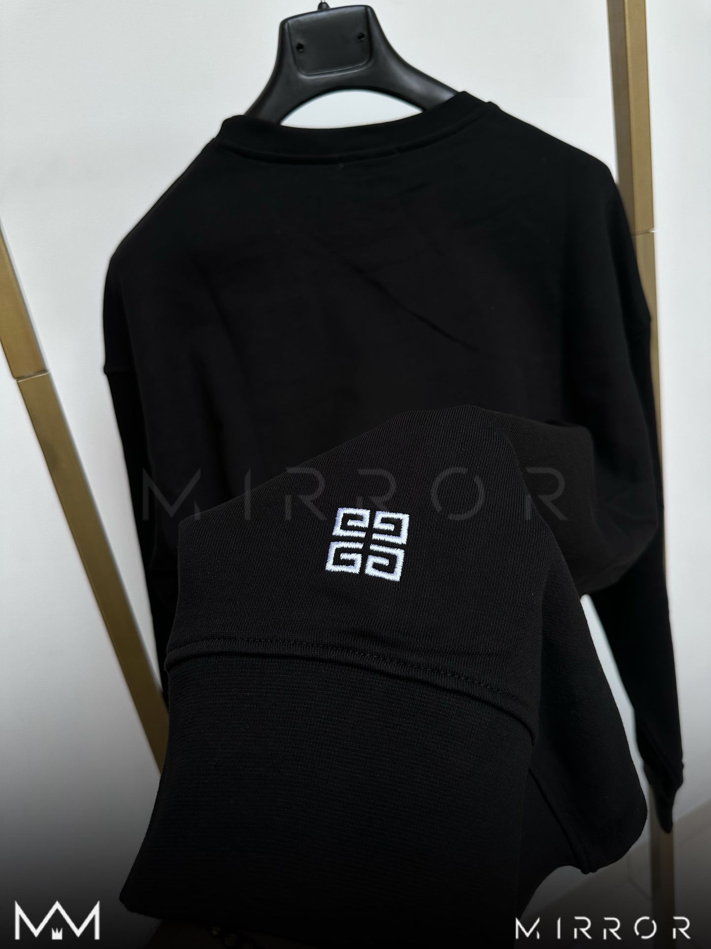 Givenchy embroidered logo 23