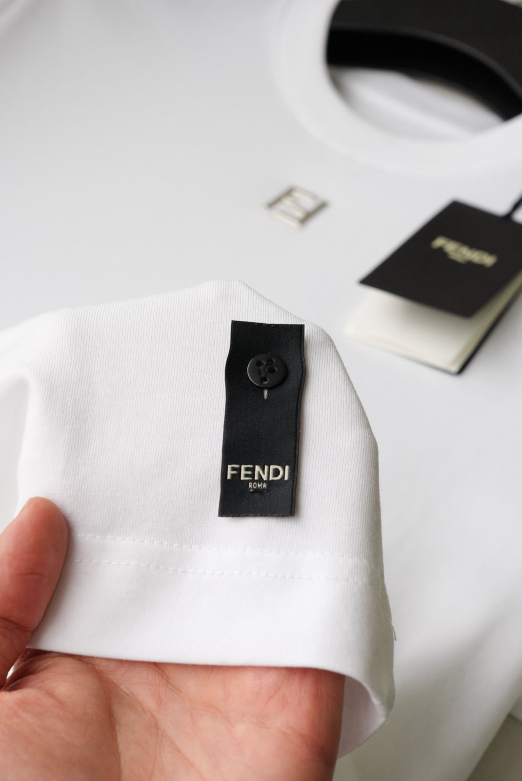 Camiseta Fendi