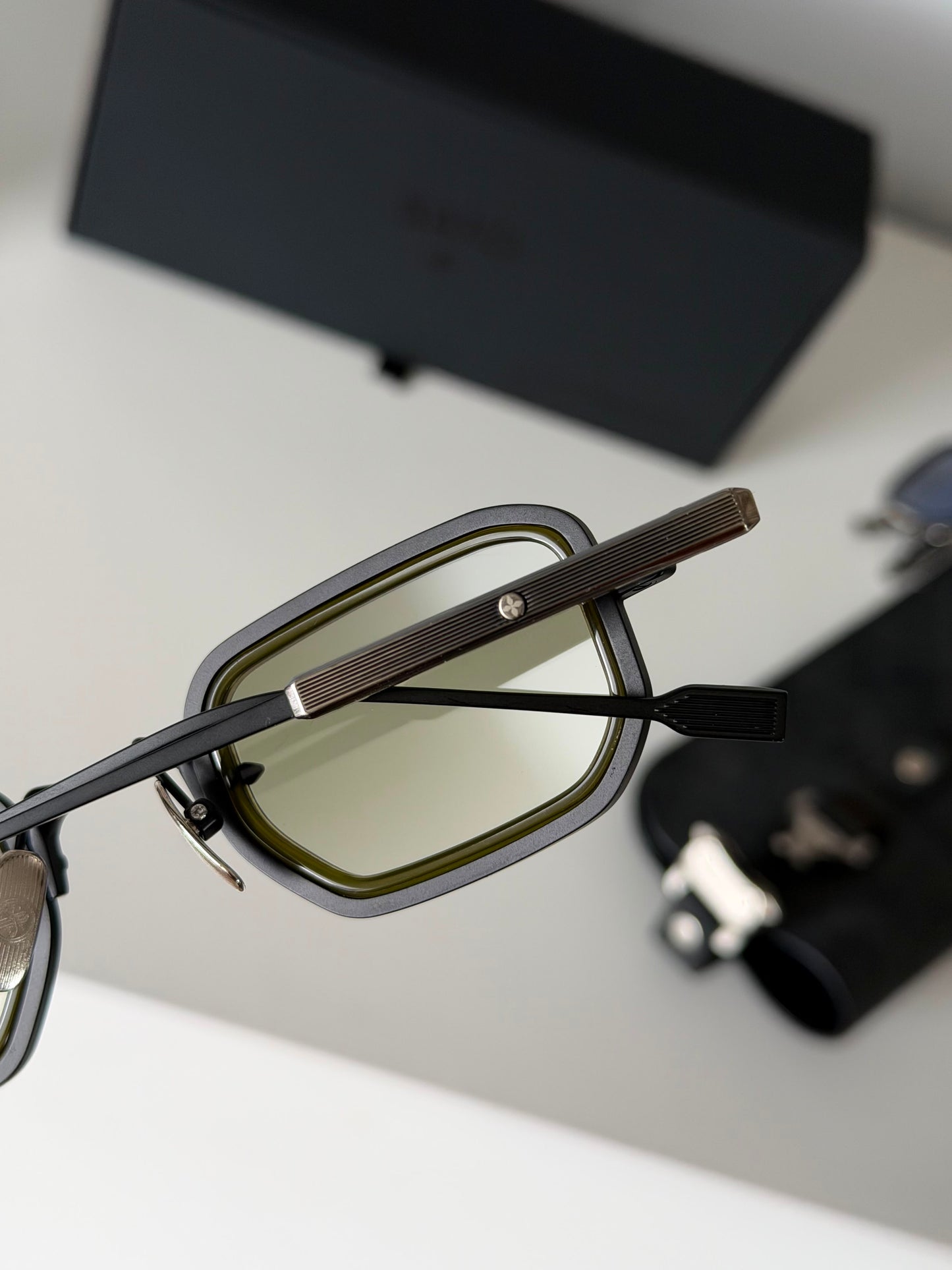 Gafas Sato