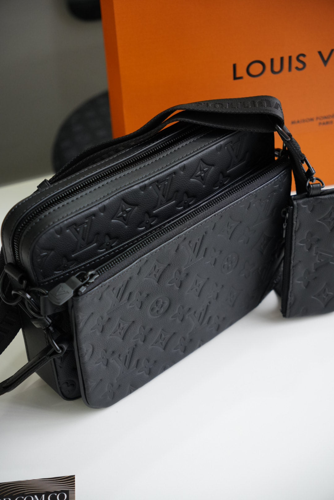 LV trío Messenger