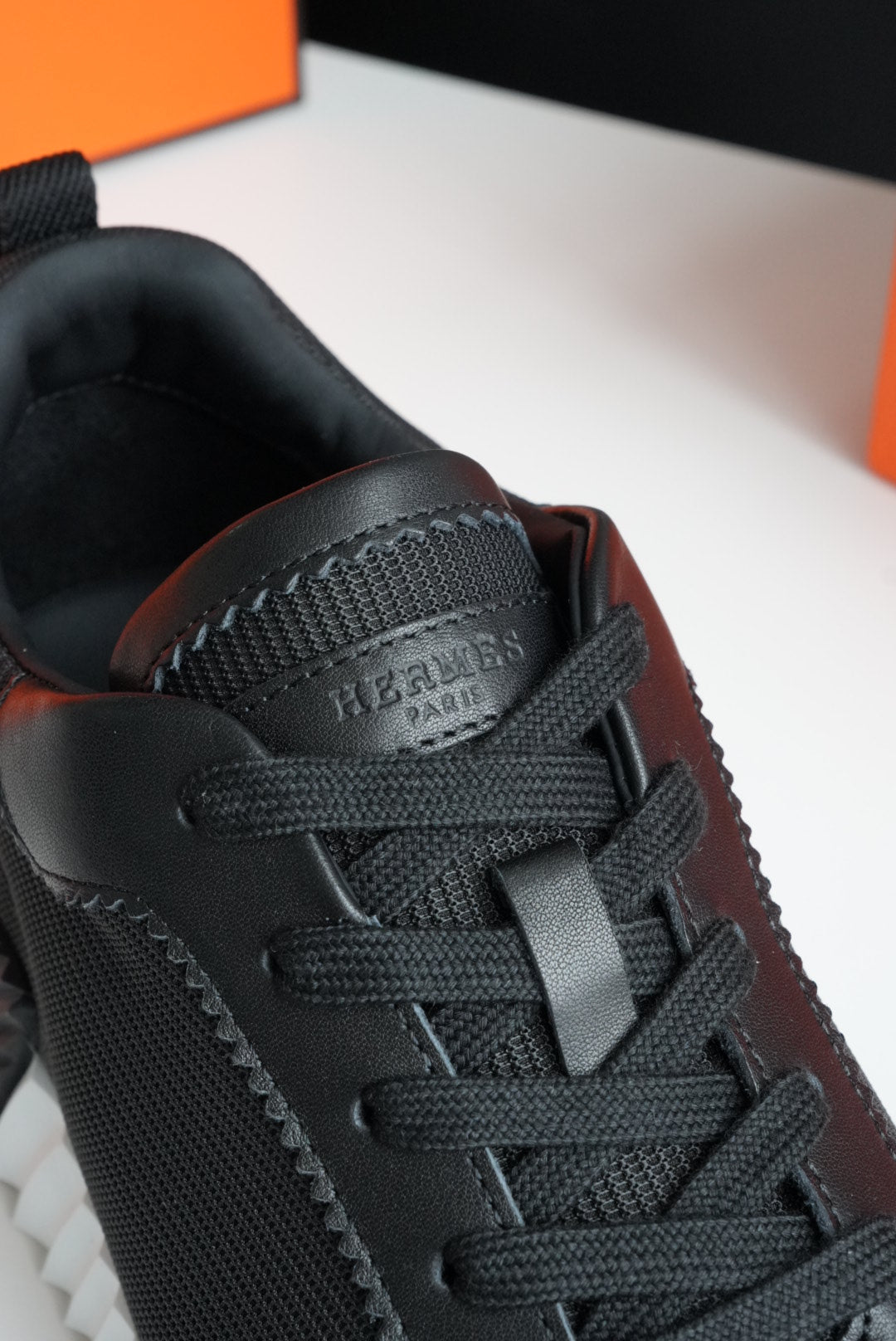Tenis Hermes
