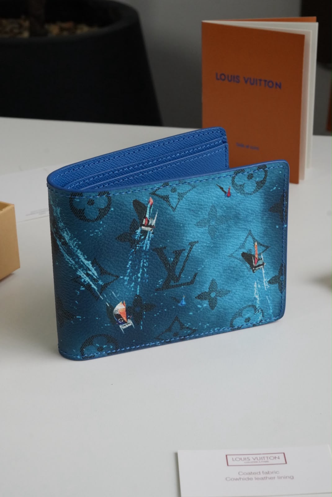 Billetera LV