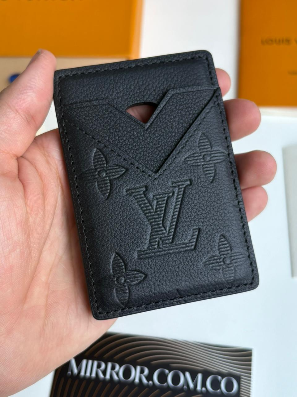 LV card casse