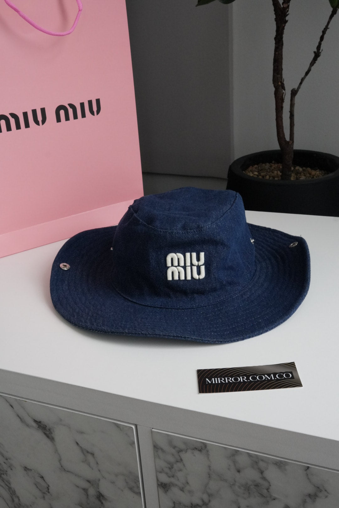 Sombrero Miu Miu