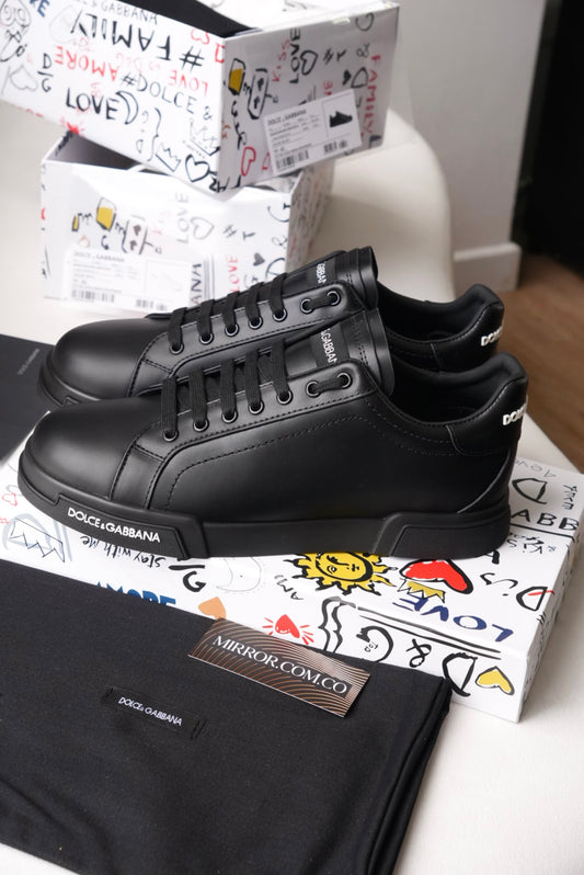 DG black sneakers