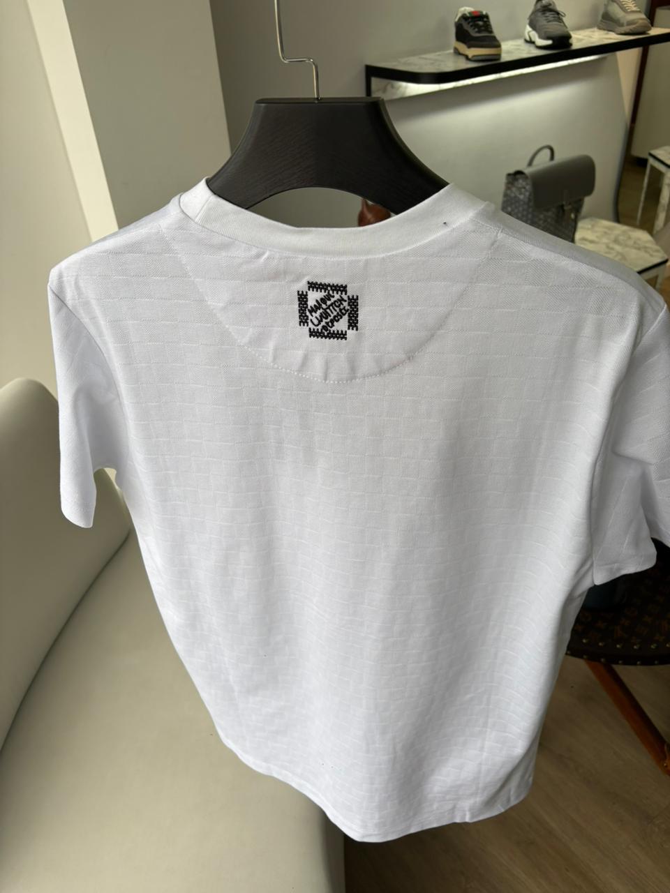 Camiseta LV