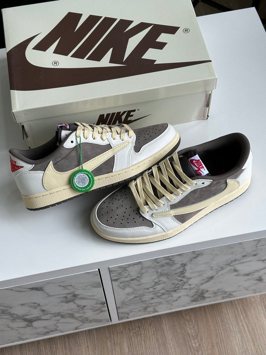 Travis Scott Jordan 1 low Reverse mocha