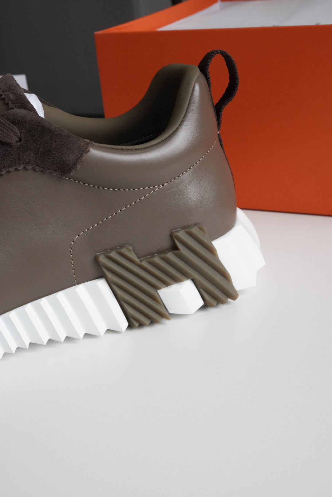 Tenis Hermes