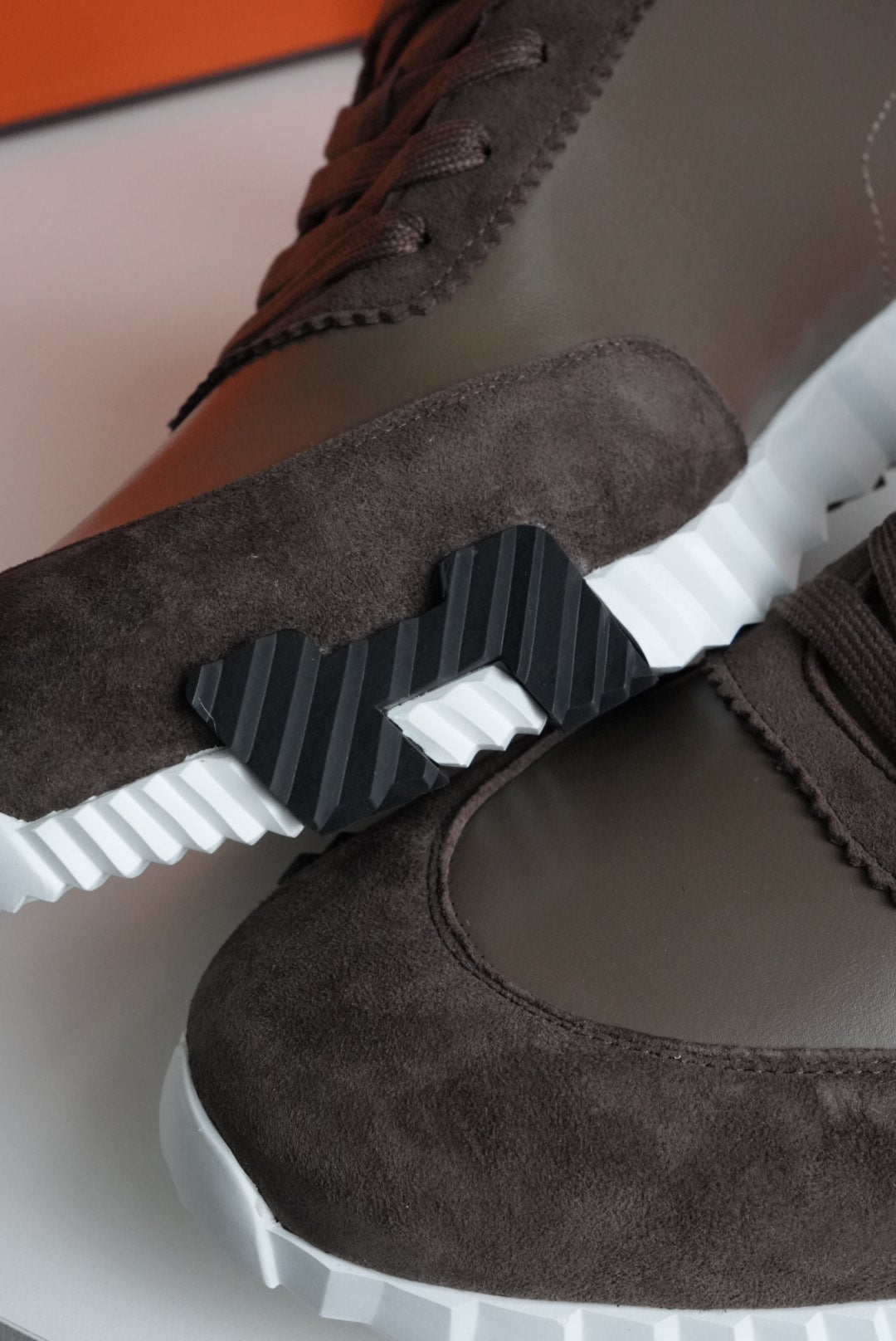 Tenis Hermes