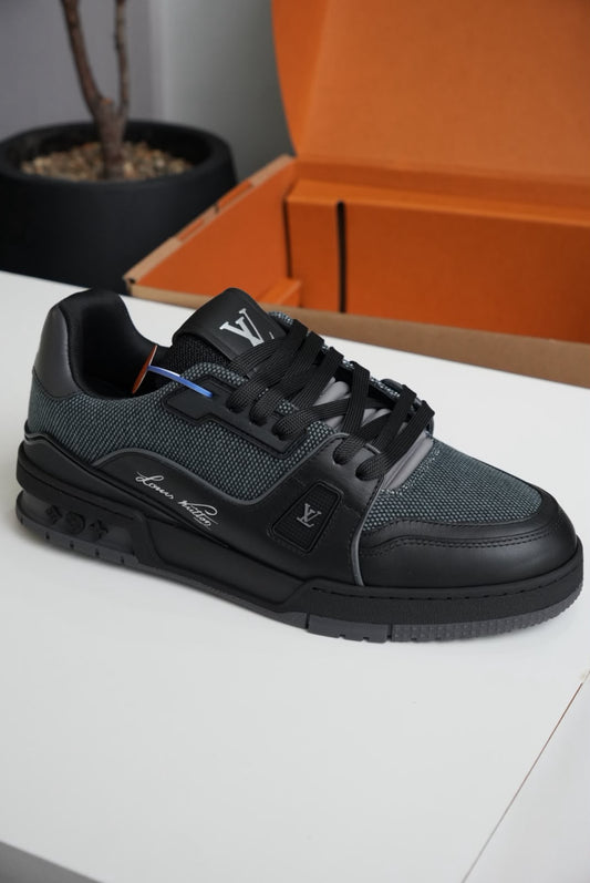 Tenis LV