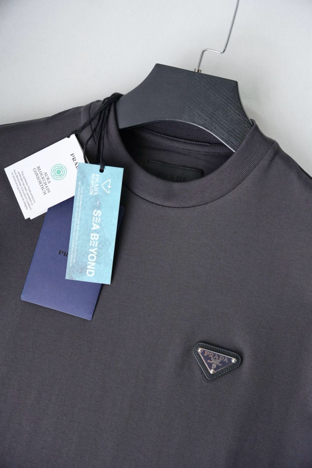 Camiseta Prada