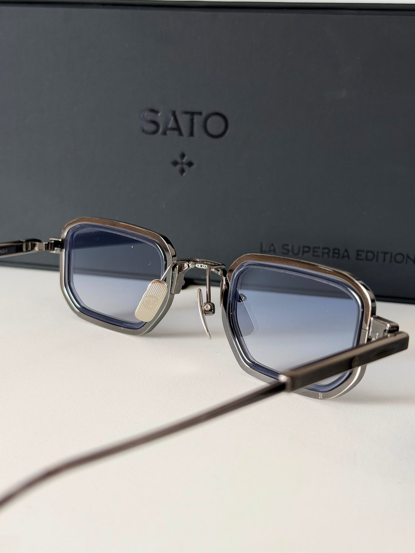 Gafas Sato