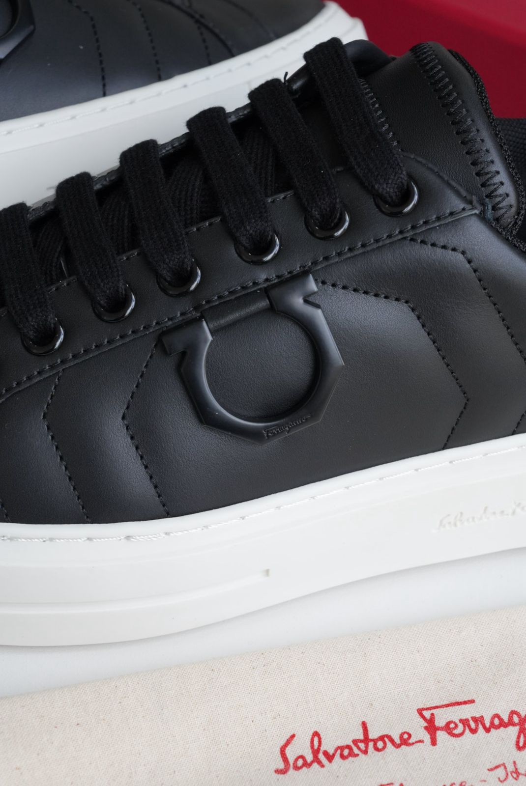Tenis Ferragamo