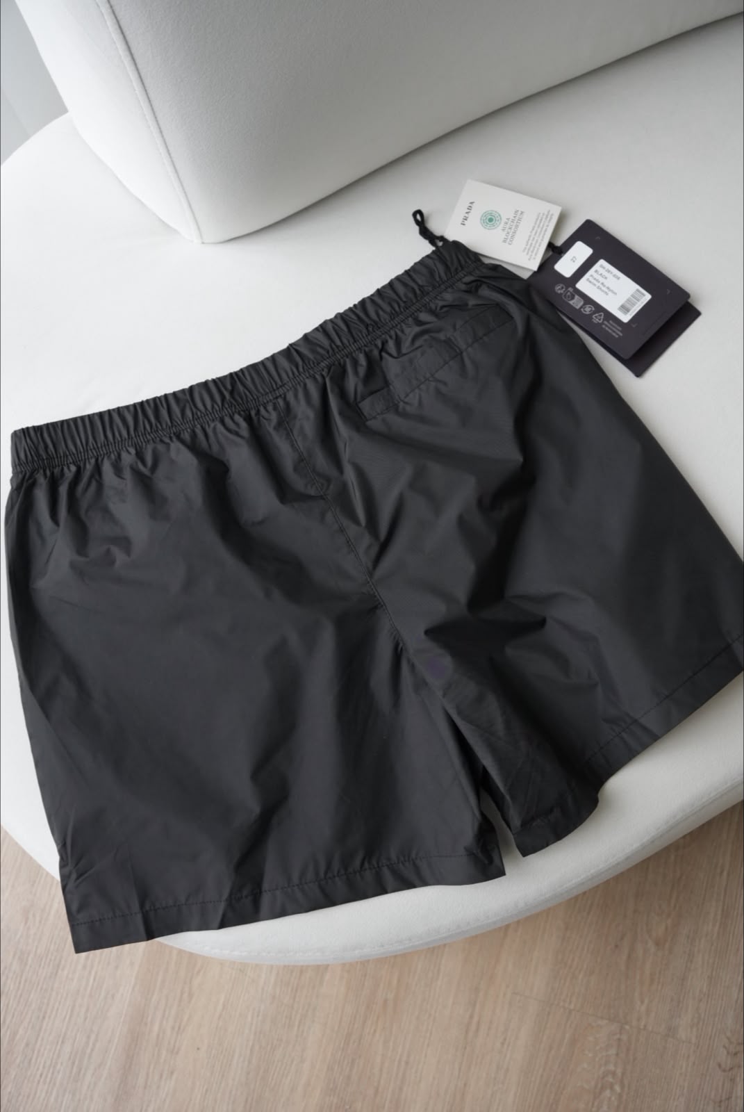 Pantaloneta Prada