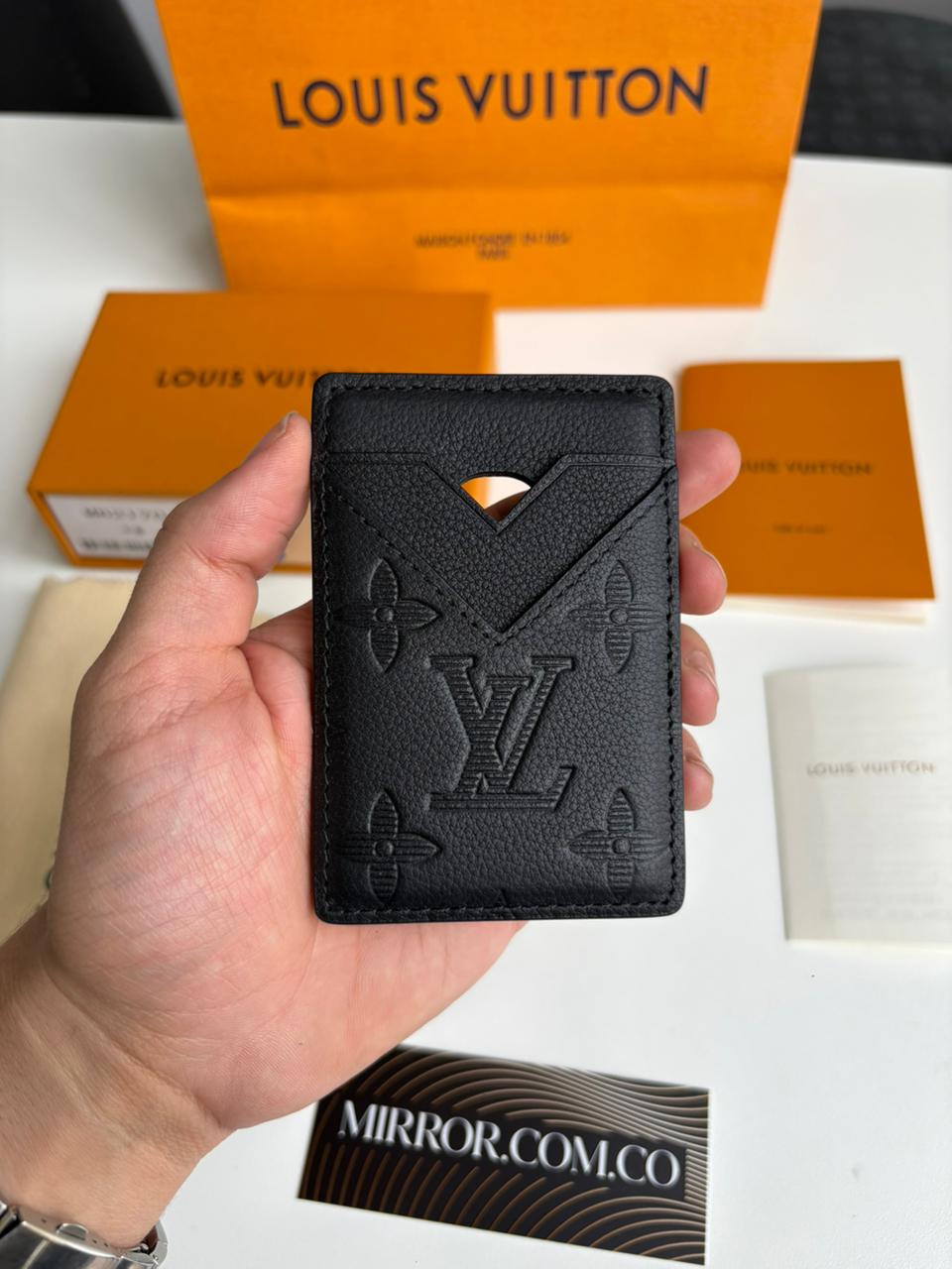 LV card casse