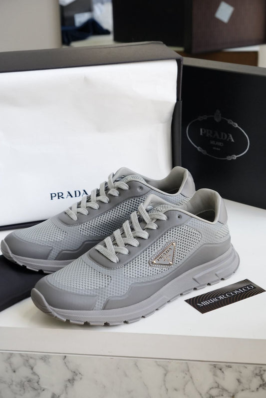 Tenis Prada