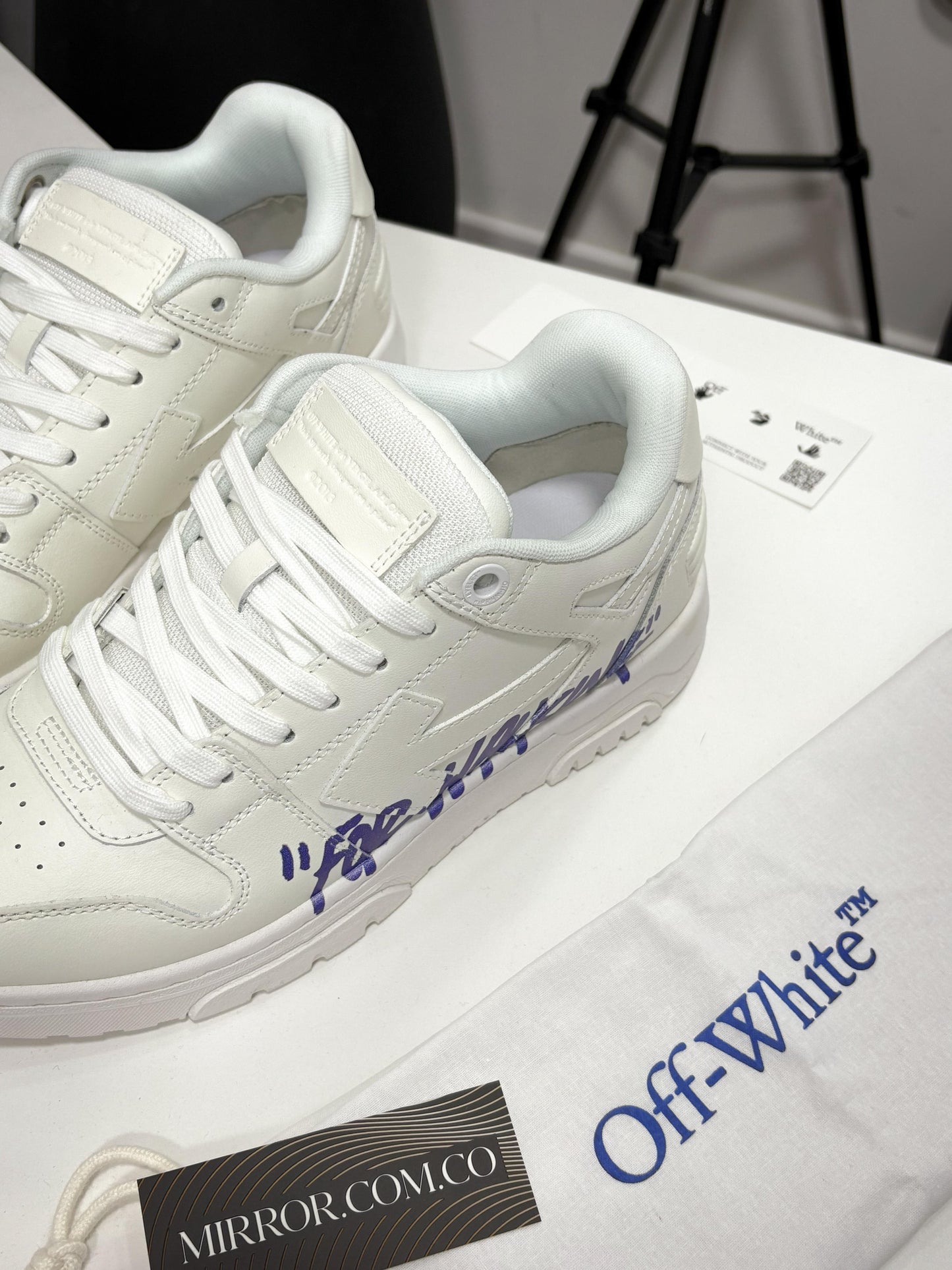 Off White