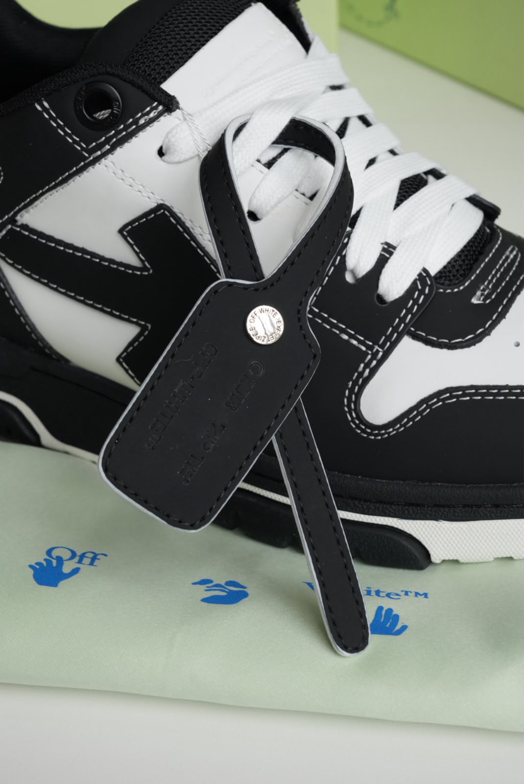 Tenis Off white