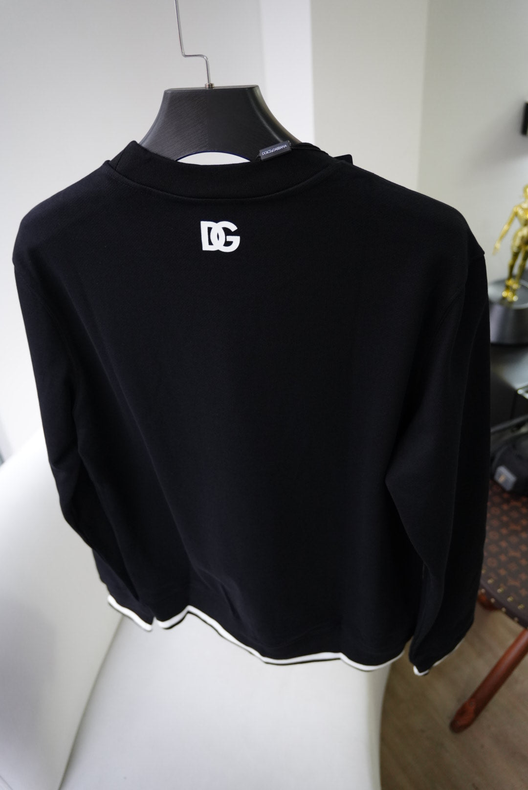 DG sweatshirt