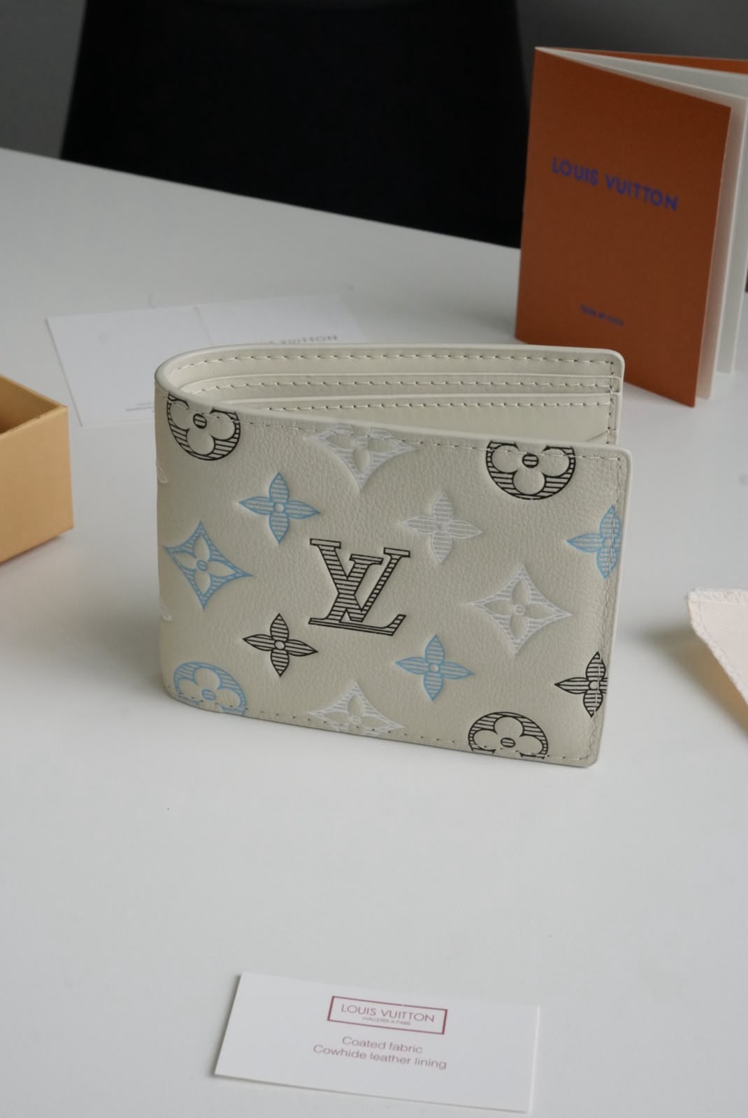 Billetera LV