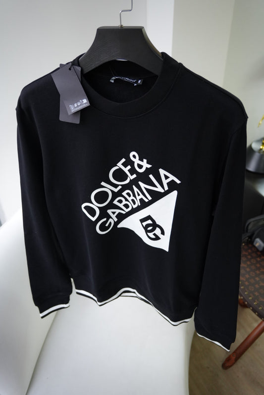 DG sweatshirt
