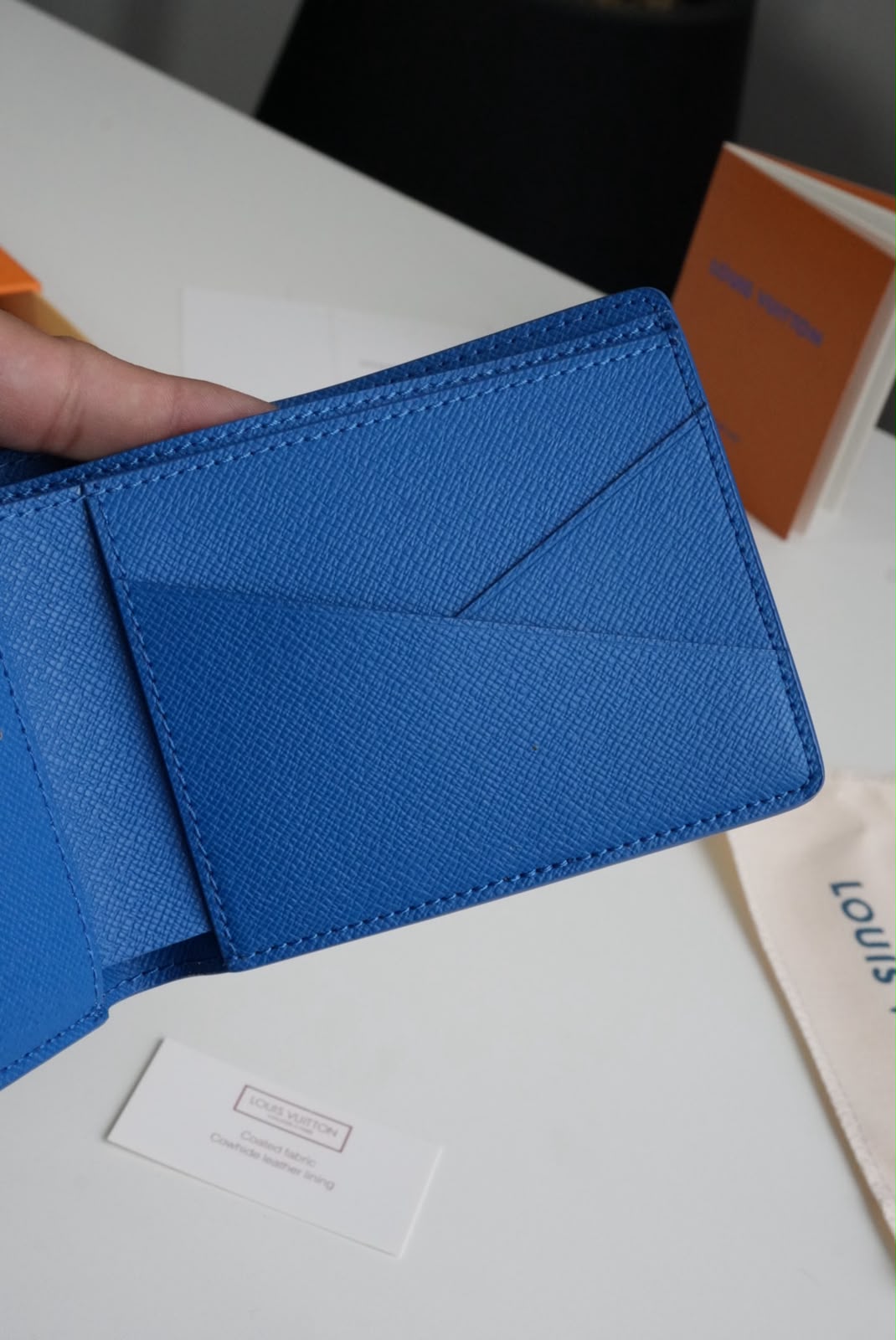 Billetera LV
