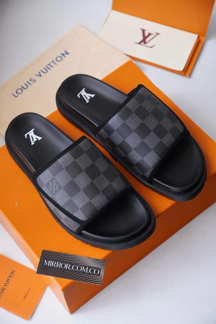 Sandalias LV
