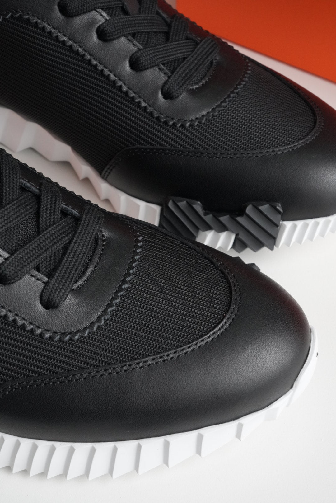 Tenis Hermes