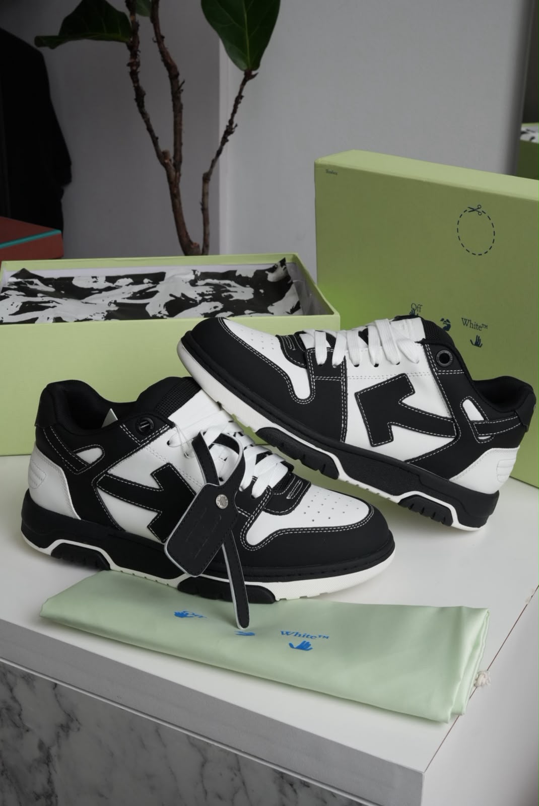 Tenis Off white