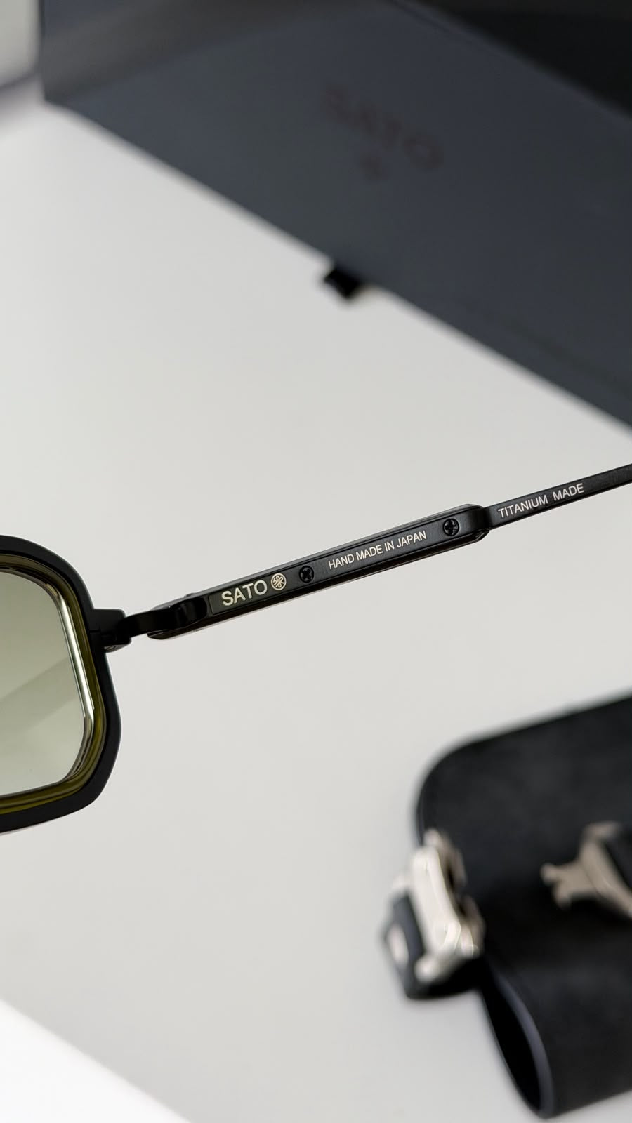 Gafas Sato