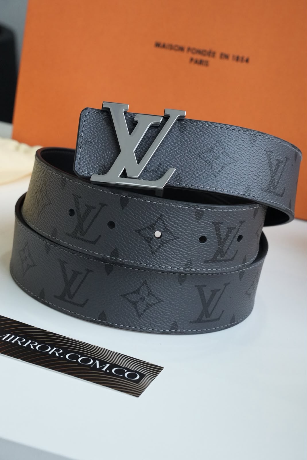 Cinturón LV