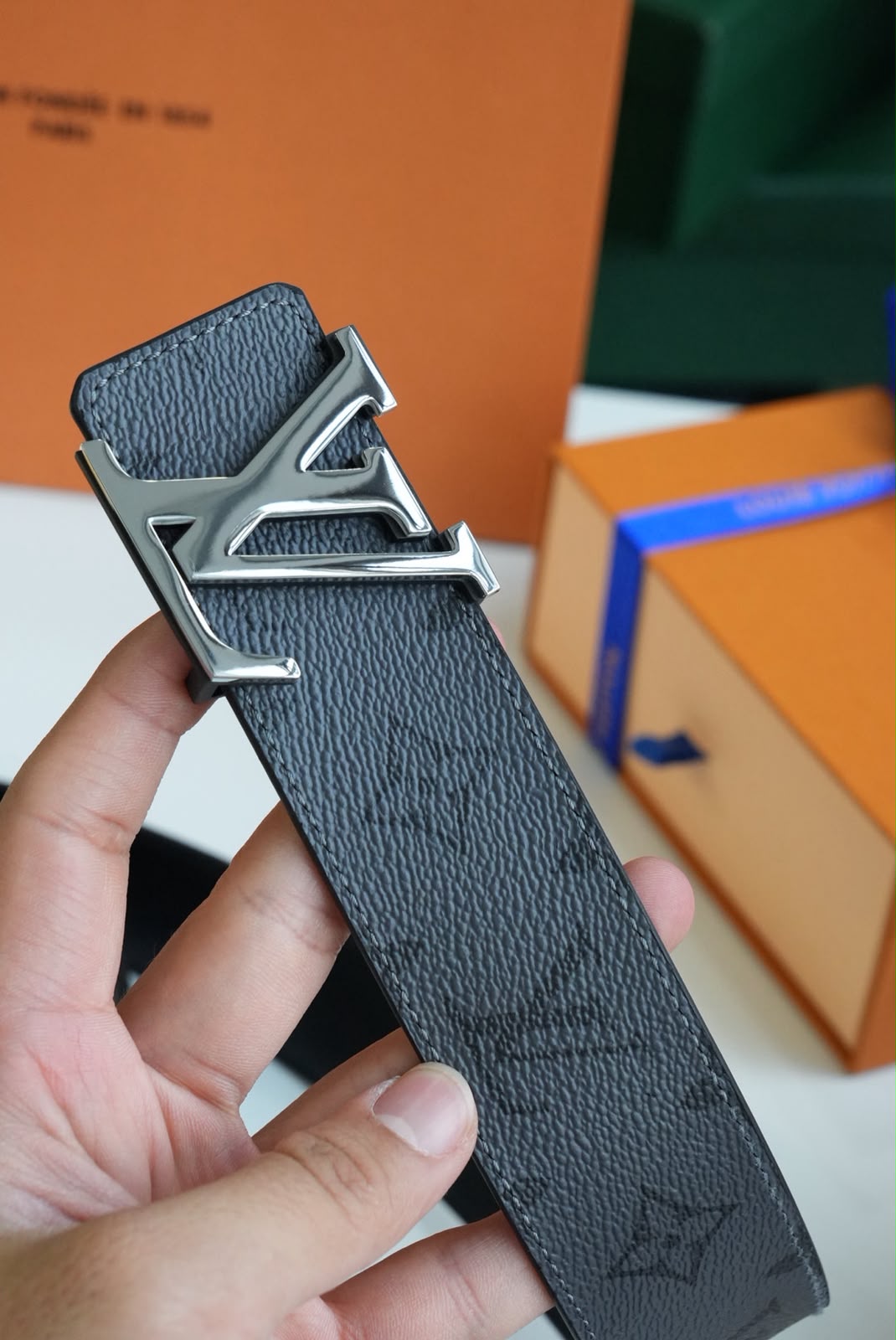 Cinturón LV