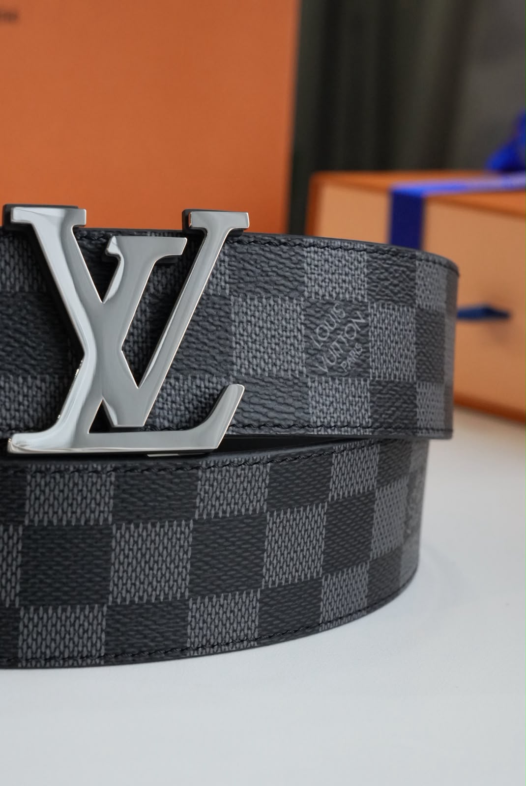 Cinturón LV