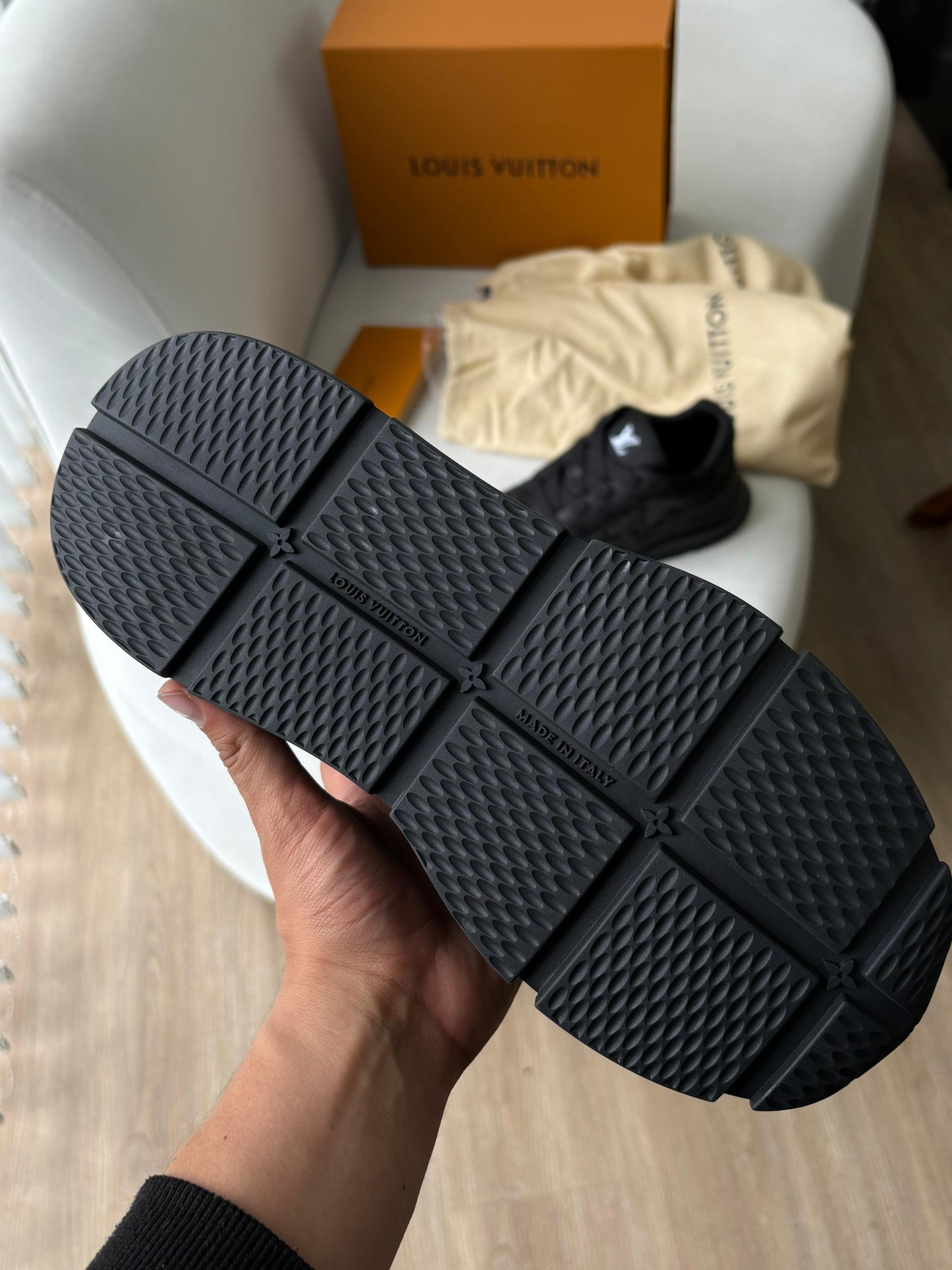 LV