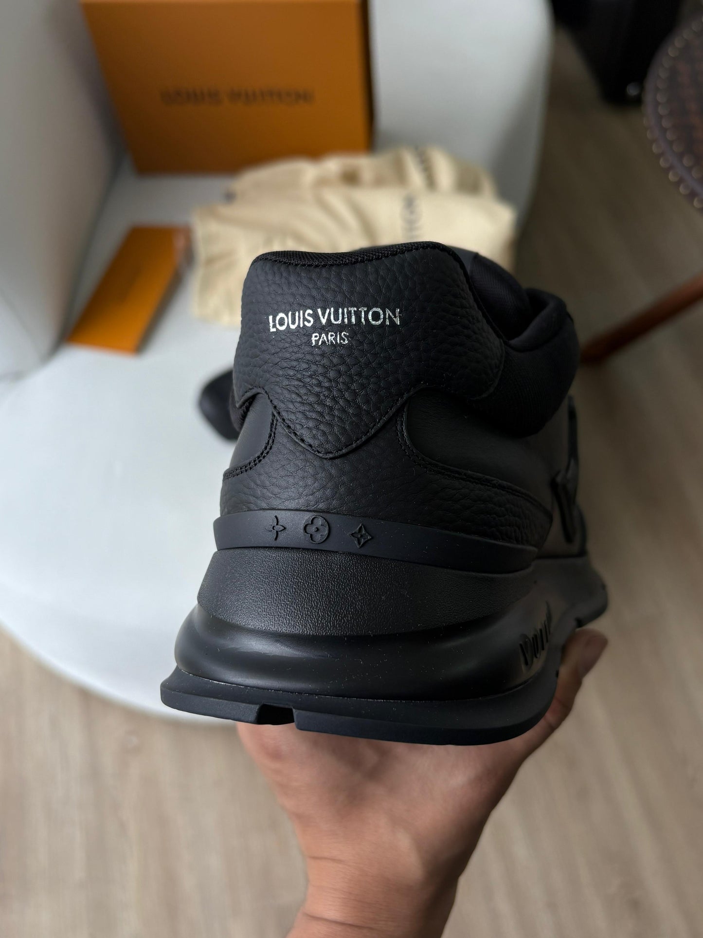 LV