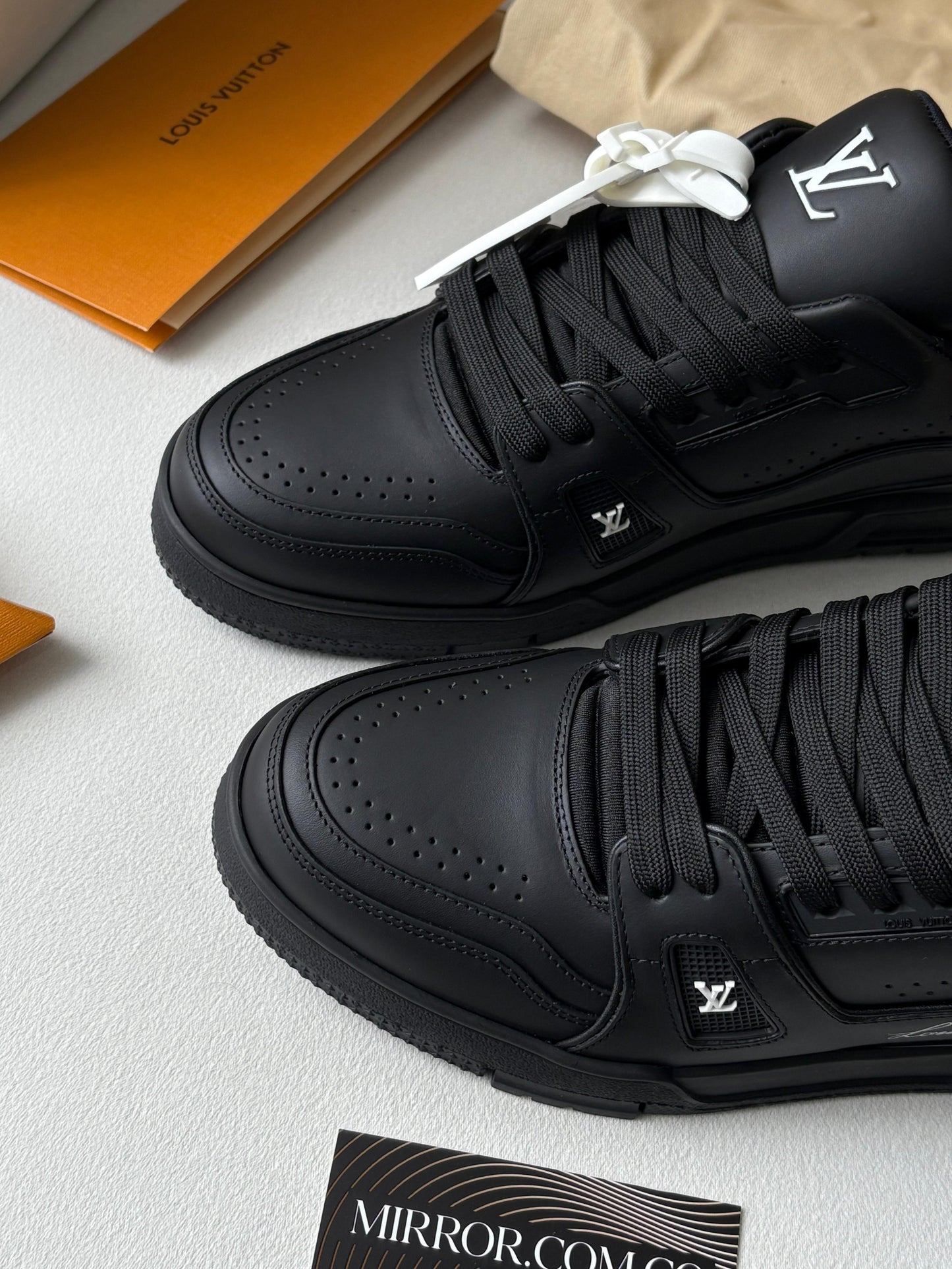LV